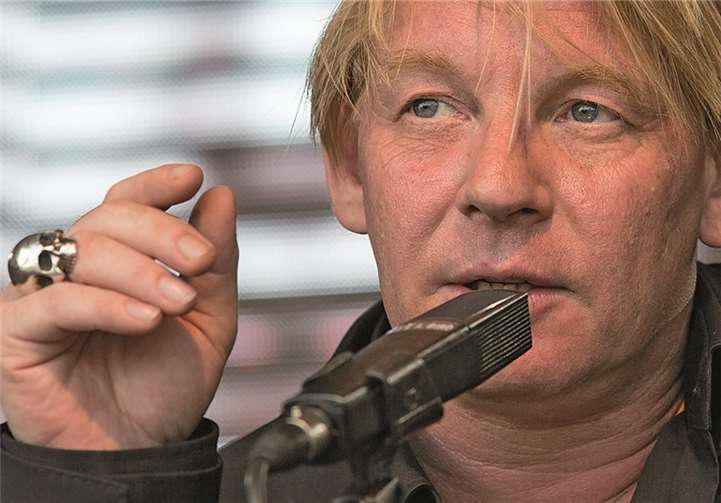 Ben Becker ist einer der bekanntesten deutschen Darsteller und ein Multitalent.