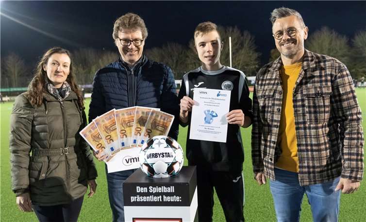 Ben Reimann wurde für seine Öffentlichkeitsarbeit geehrt. Foto: CREATIV/Heinz-Werner Lamberz