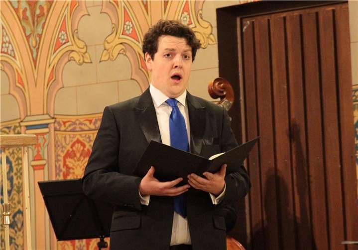 Benjamin Russell, Solist (Staatstheater Wiesbaden) Bariton.