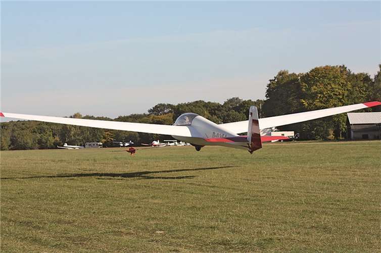 Bereits 60 Jahre alt, im Winter frisch überholt und immer noch im Einsatz in der Ausbildung und für Gastflüge: Die ASK13 des LVM.