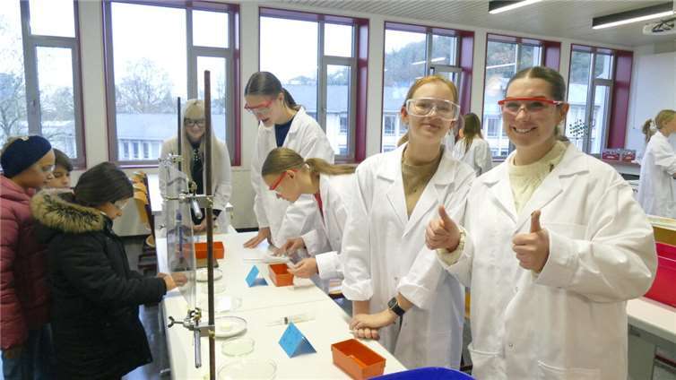 Bereits Anfang November hatten viele Grundschülerinnen die Möglichkeit, bei Schnuppertagen erste Einblicke in den Schulalltag der Marienschule zu gewinnen. Foto: privat