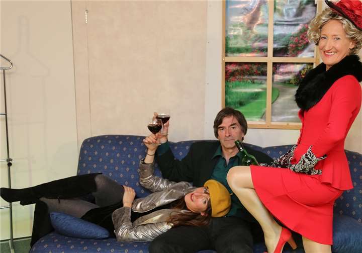 Bereits bei den Probearbeiten liess sich erahnen, wie viel gute Laune die Zuschauer bei dieser Tragikkomödie erwarten können. -StF-