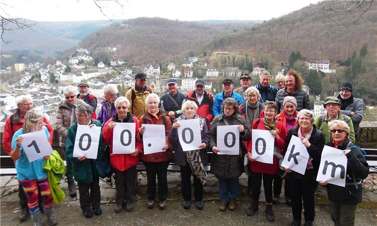 Bereits im April 2018 wurden 100.000 km als Gesamtwanderstrecke erreicht.Taunusklub Bad Ems