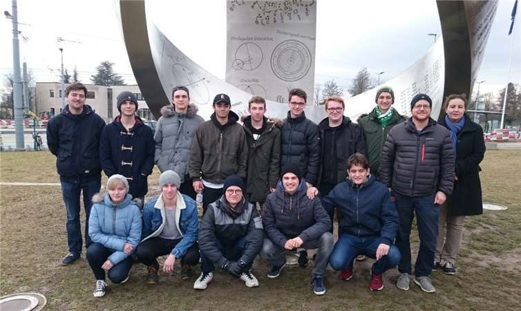 Bereits im Dezember besuchte der Leistungskurs Physik der Jahrgangsstufe 13 das CERN in der Schweiz. privat