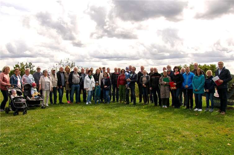Bereits im Rahmen des Kreisentscheids hatten sich alle Beteiligten ein Bild von den Wettbewerbs-Aktivitäten der Ortsgemeinde Oberraden machen können.Foto: Arzu Bulut / Kreisverwaltung Neuwied
