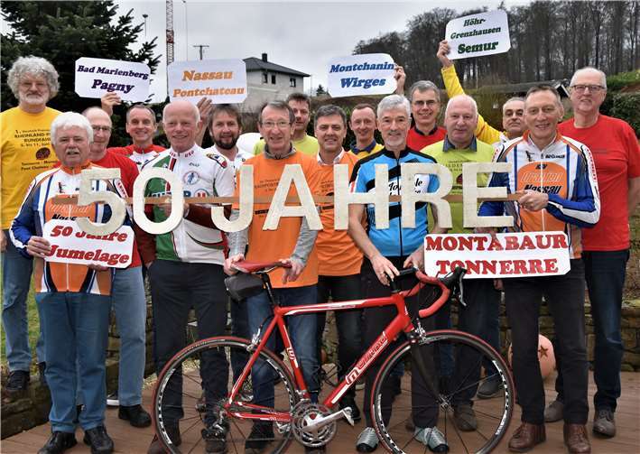 Bereits im letzten Jahr bereiteten sich die Radsportler der „Equipe France“ vergeblich auf die Rundfahrt aus Anlass des Partnerschaftsjubiläums von Montabaur und Tonnerre vor – in diesem Sommer soll die große Tour nachgeholt werden. Foto: privat