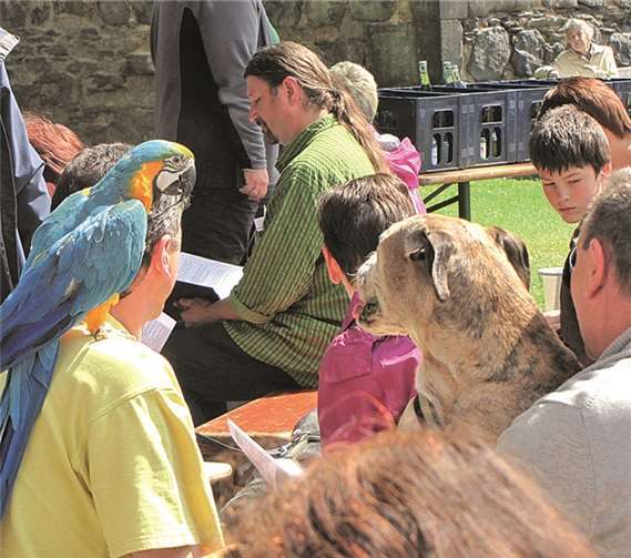 Bereits im letzten Jahr veranstalteten die beiden Gemeinden einen Schöpfungsgottesdienst, bei dem auch Tiere anwesend waren. privat