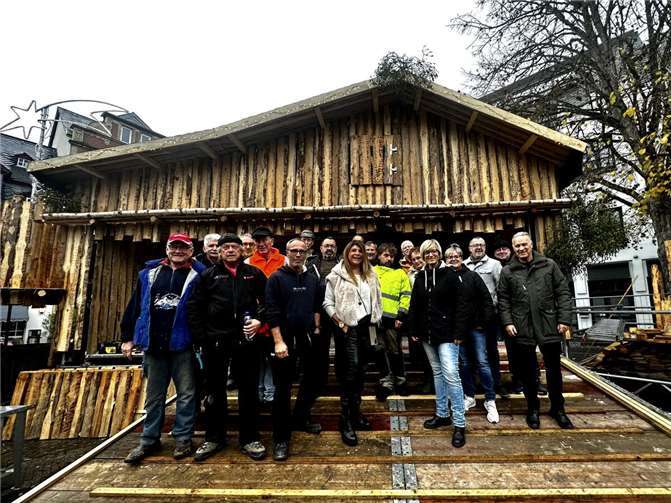 Bereits seit mehreren Jahren unterstützt die FWG die Krippenbauer mit einem herzhaften Imbiss. Foto: privat