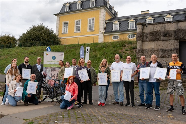 Beim Stadtradeln feiert Neuwied neue Bestmarken Bereits zum fünften Mal hatten sich Kreis und Stadt Neuwied an der Aktion des Klima-Bündnisses beteiligt und dabei sämtliche Rekordwerte der Vorjahre deutlich überboten. Die fleißigsten Radler und Teams wurden jetzt bei einer Siegerehrung ausgezeichnet.Foto: Martin Boden