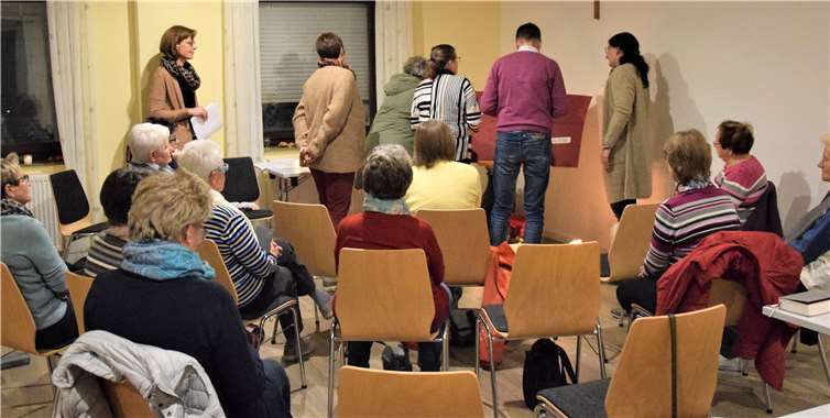 Bereits zum vierten Mal trafen sich zahlreiche Interessierte zu dieser Veranstaltung im Heppinger Pfarrsaal. Foto: privat