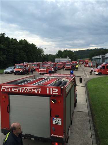 Bereitstellungsraum an der AKNZ.  Christoph Schmitz