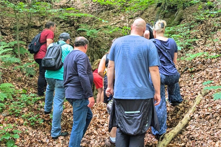 Bergbauvergangenheit lebendig gemacht: VVR Raubach führt erfolgreiche Exkursion zur Grube Apollo durch