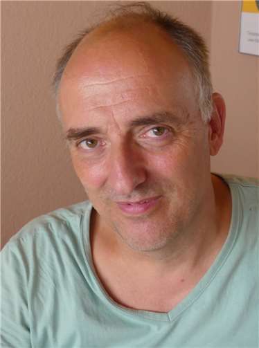 Bernd Boos (Versicherungskaufmann): „Ich sehe den Ankauf durch die Gemeinde zum Erhalt der kulturhistorischen Denkmäler positiv. Es wird den Ort Treis-Karden und seine Attraktivität, nachdem die Objekte für die Öffentlichkeit zugänglich gemacht wurden, mit Sicherheit bereichern.“