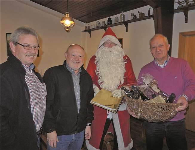 Bernd Brandau wurde für seine 50-jährige Vereinstreue geehrt. privat