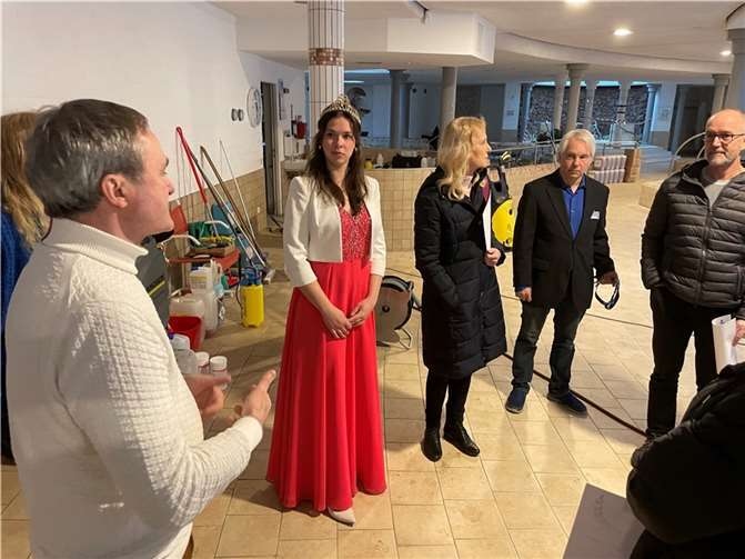 Bernd Schmitz präsentierte den Besucherinnen und Besuchern einen interessanten Einblick hinter die Kulissen.  Foto: ROB