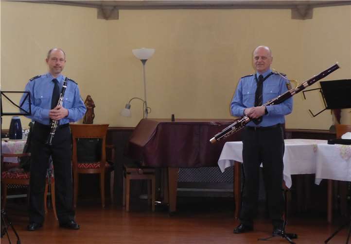 Bernd Schneider spielte das Fagott und Roland Dreher die Klarinette, die beiden Musiker luden die Zuschauer zu einem Ausflug in die Welt der Musik ein. Foto: privat