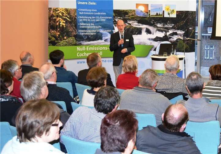 Bernhard Andre, Energieberater der Verbraucherzentrale Rheinland-Pfalz, gibt einen Überblick: „Welche Heizung passt zu mir?“