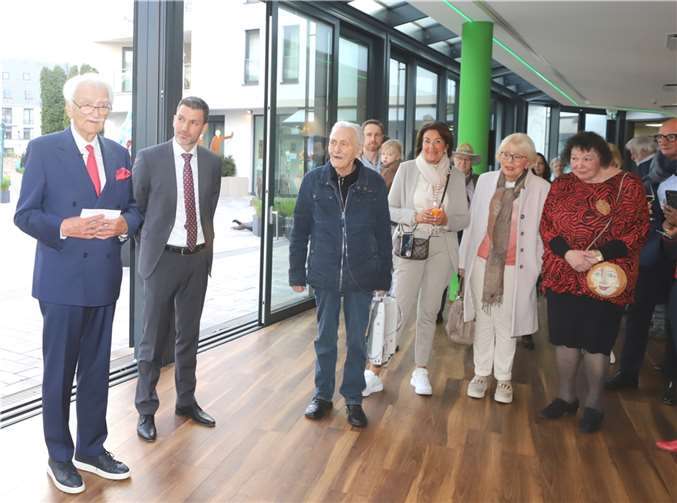 Bernhard Ehl begrüße zahlreiche Gäste. Fotos: WAMFO.DE