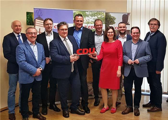 Bernhard Mauel, Rudolf Schneichel, Horst Hohn, Jürgen Zinken, Peter Wilkes, Jörg Lempertz, Mechthild Heil, Torsten Welling, Pascal Badziong und Klaus Bell. Foto: CDU-Kreistagsfraktion Mayen-Koblenz