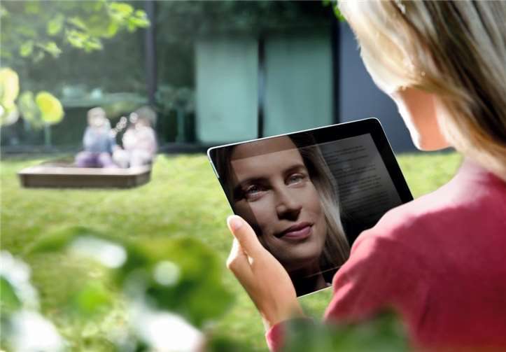 Beruf und Familie miteinander zu vereinbaren, ist eines der Ziele des „Lebe Balance“-Programms der AOK. AOK