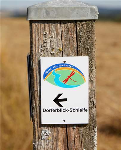 Beschilderung der Dörferblick-Schleife. Foto: Jonathan Andrews