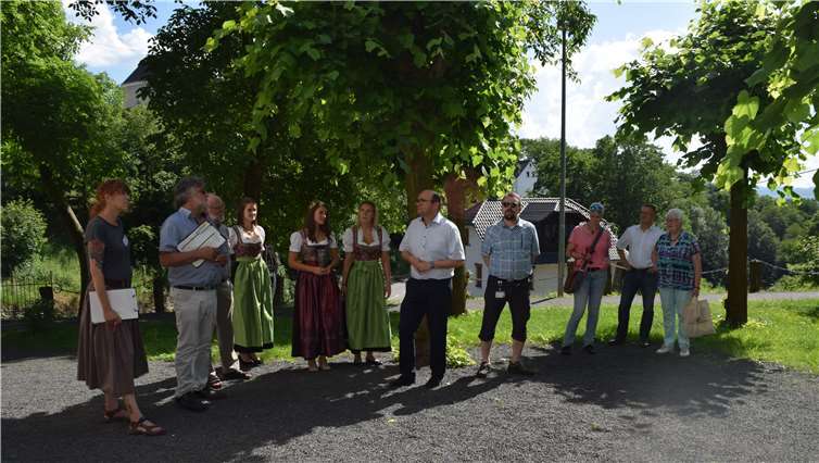 Besichtigung durch die Kommission in Dattenberg ...privat