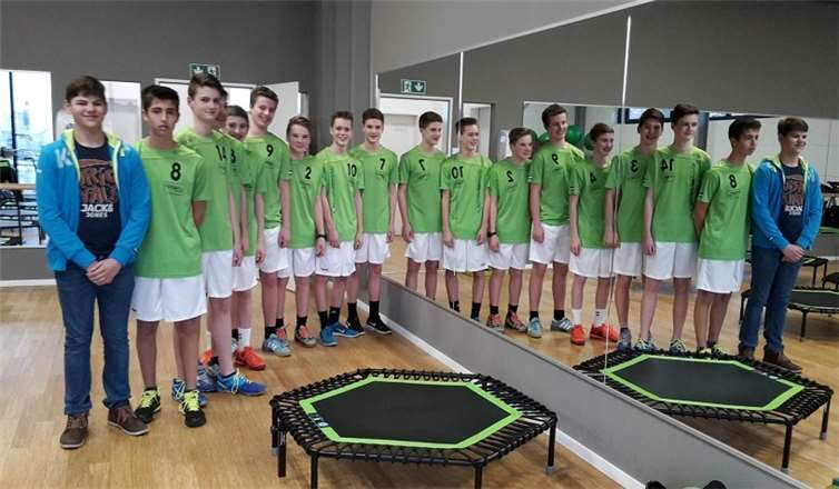 Besonders auf dem Trampolin wurde intensiv trainiert.privat