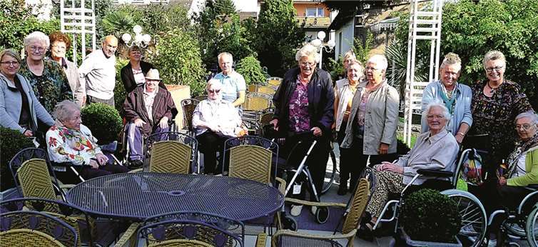 Besonders der gepflegte Hotelgarten des Hotel Larus lud zum Verweilen ein.