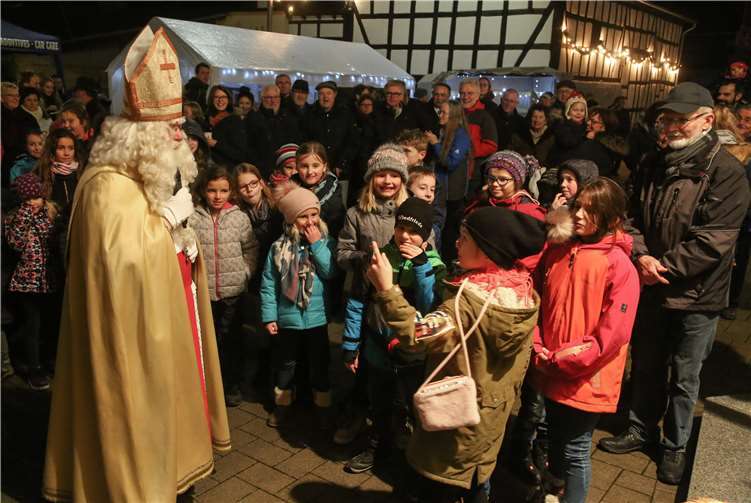 Besonders die kleinen Gäste freuten sich über den Besuch des Nikolaus. Hamacher