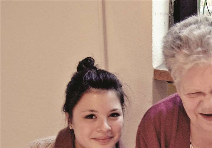 Besonders wichtig ist Denise Schmidt die Begegnung mit den zu betreuenden Menschen.privat