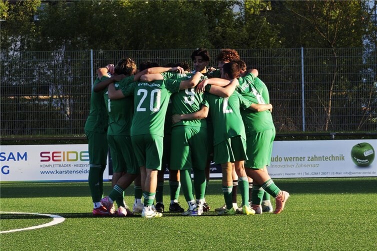 Besprechung vor dem Spiel.
