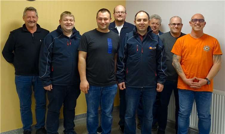 Bestätigter Vorstand v.l.n.r: R. Hessler (Beisitzer); C. Schwappacher (stv. Wehrführer); J. Schlemmer (Vorsitzender); M. Homscheid (2. Vorsitzender); T. Schaarschmidt (Wehrführer); L. Ehrenberg (Kassierer); S. Feesenmeyer (Schriftführer); M. Schlömer (Beisitzer).  Foto: Feuerwehr St. Katharinen J. Schlemmer.