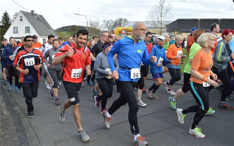 Beste Laufbedingungen fanden die Teilnehmer auf der Strecke des vom TuS Ahrbach organisierten Brinkenlauf vor. IFD