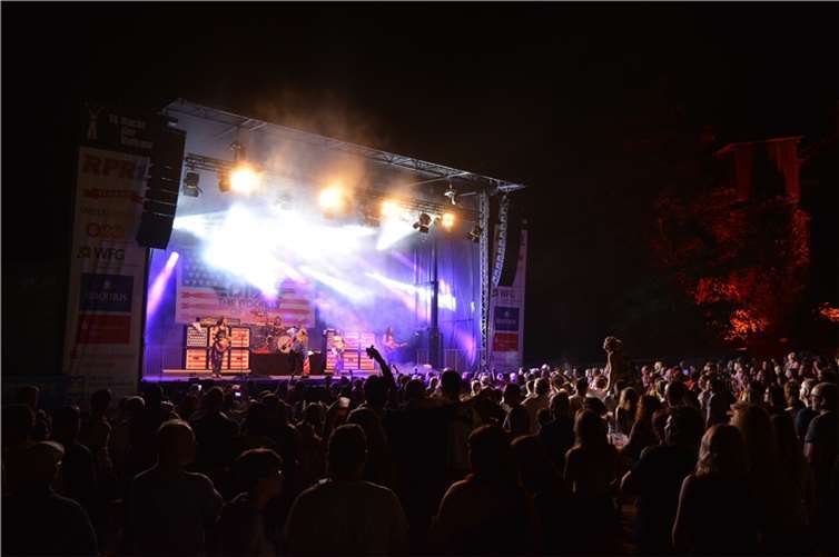 Beste Stimmung beim Publikum zum Finale der „Nacht der Vulkane“.