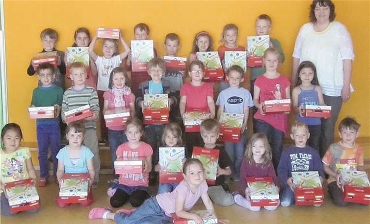 Bestens gerüstet für den ersten Schultag dank Buchhandlung Rees: Kinder der Kita Adenau.privat