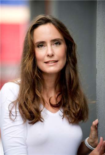 Bestsellerautorin Tanja Kinkel liest aus ihrem aktuellen Buch „Grimms Morde“.