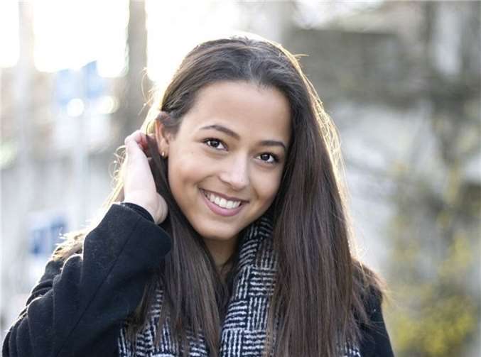 New Adult-Bestseller-Star Tami Fischer auf Lesereise Bestsellerautorin und Ex-Booktuberin Tami Fischer. Foto: privat