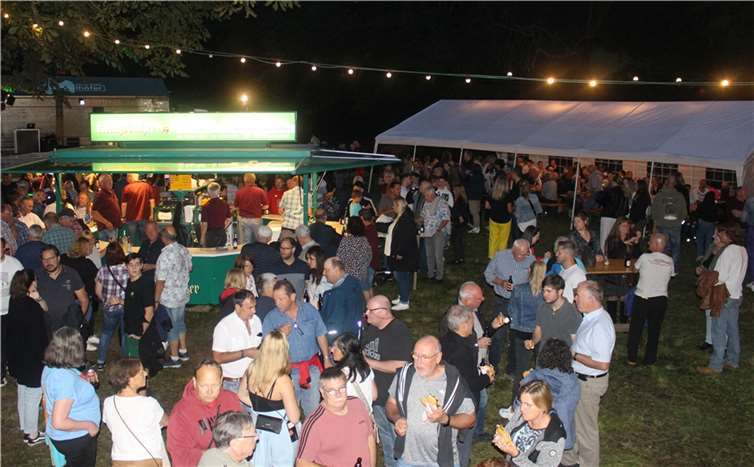 Besucher aus nah und fern feierten beim Leggewiesfest des Junggesellenvereins Ober-Polch 1842 e.V.  Foto: privat
