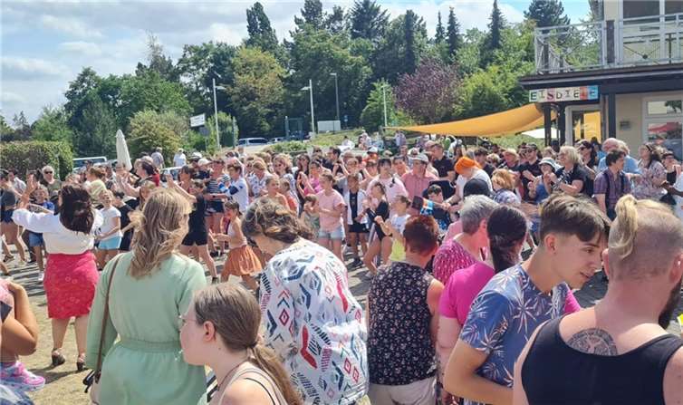 Besucher des Sommerfest in Mendig.