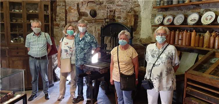 Besucher im Hexenturm beim Lahnsteiner Denkmaltag im September 2020. Fotos: Bernd Geil