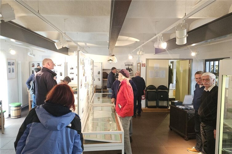Besucher in der Sonderausstellung
