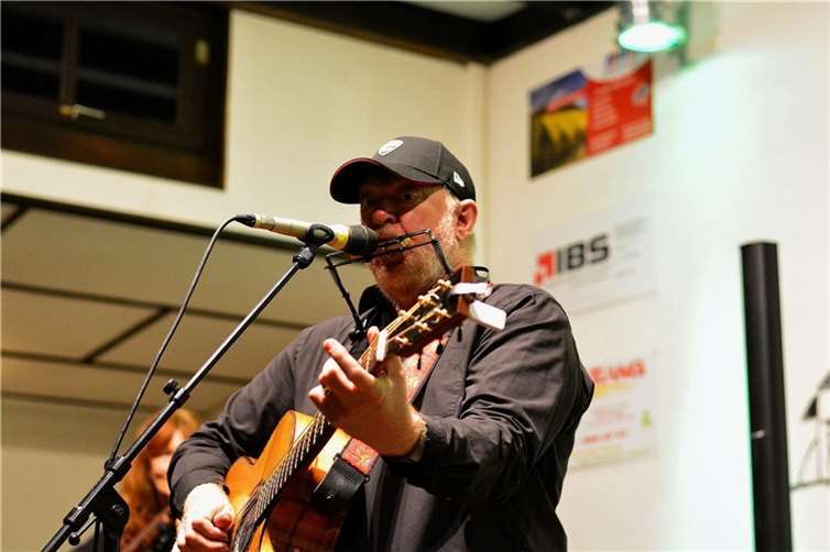 Paddy goes to Holyhead Besucher konnten Irish Folk Musik im Dorfsaal genießen. Foto: KG Freundschaftsbund Dünstekoven
