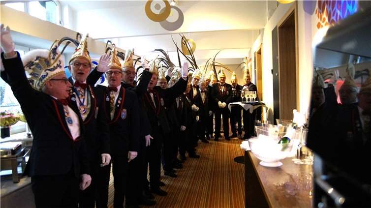 Bevor der Startschuss fiel, standen die Ex-Prinzen Spalier und begrüßten jeden einzelnen Gast persönlich.  Fotos: MIH