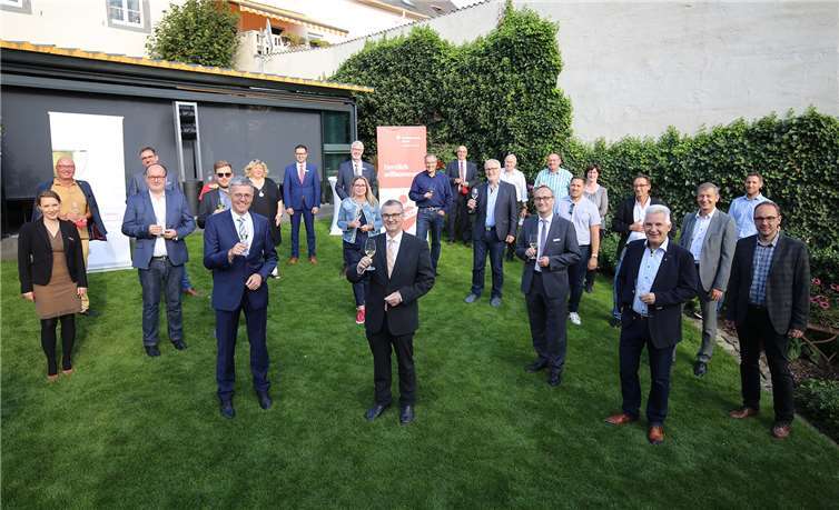 Bevor die Jury zur Tat schritt, präsentierten sich die Juroren noch einmal für ein Gruppenfoto. Fotos: EP