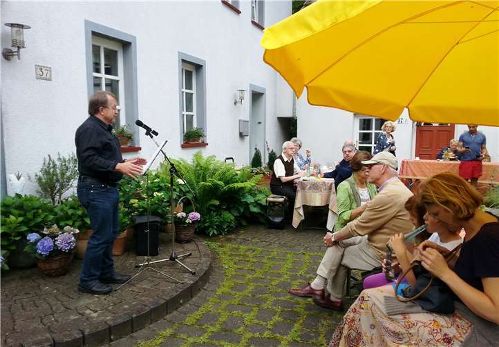 Bewirtung und Unterhaltung der Gäste Altwieds