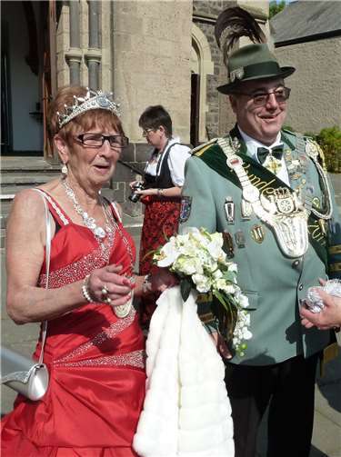 Bezirks-/Bundeskönigspaar Hermann Josef Degen und Dorothea Leßnich freuen sich auf viele Gäste. privat