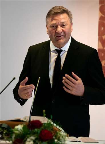 Bezirksapostel Rainer Storck feierte das Fest gemeinsam mit der Neuapostolischen Kirchengemeinde Sinzig.