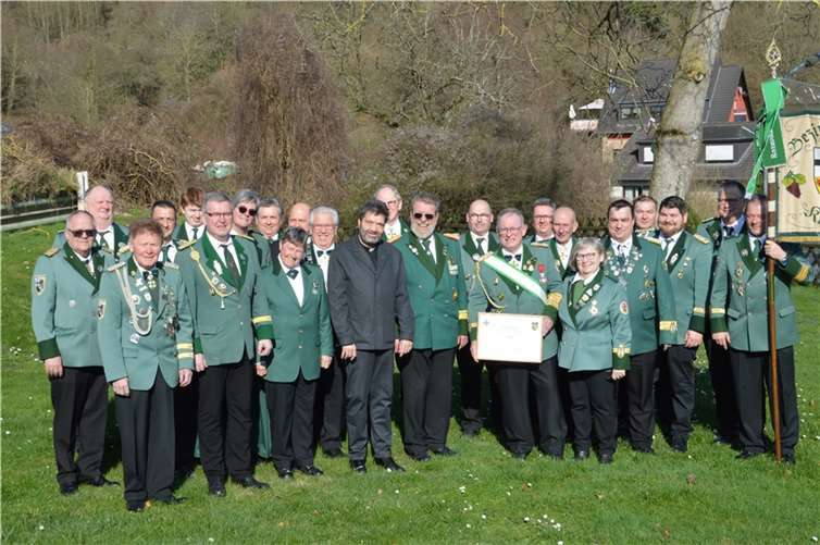 Bezirksbundesmeister Sigi Belz ludt die Mitglieder der Bezirksverbandes zu einem Treffen in Bad Bodendorf ein.  Foto:privat