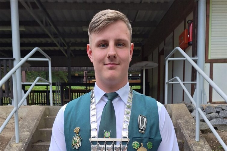 Bezirksjungschützenprinz (sportl.) Nico Schmitz (St. Matthias Brohl).