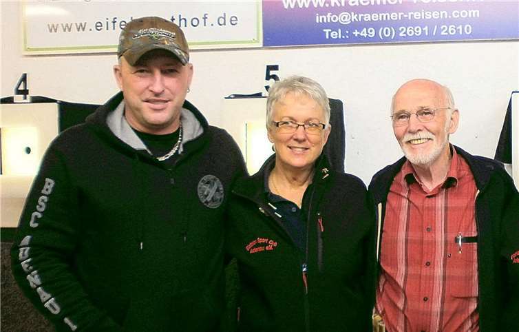 Bezirksmeistertitel für Dirk Gröff, Birgit Becker und Robert Korden. privat